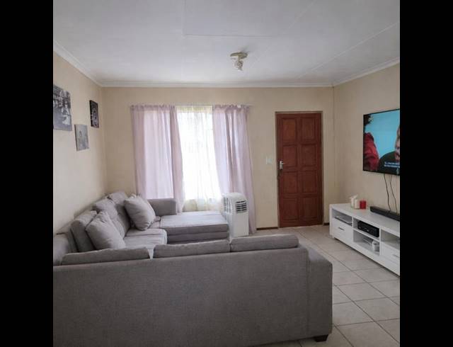 2 BEDROOM PROPERTY TO RENT IN HONEYDEW